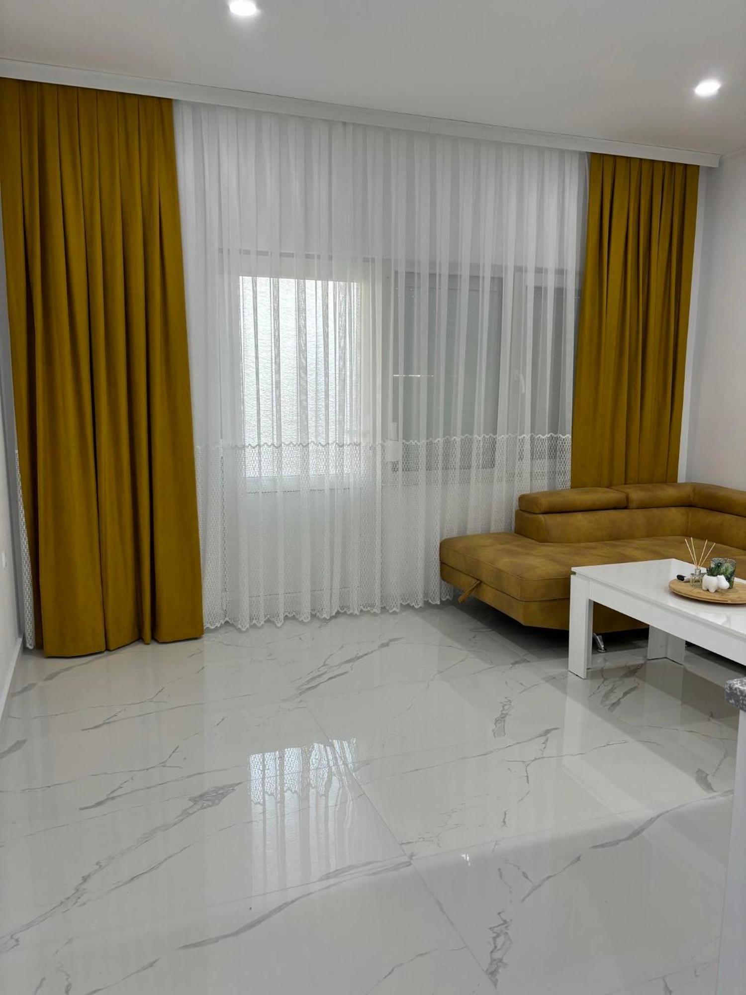 Pami Apartment Néa Péramos Екстериор снимка