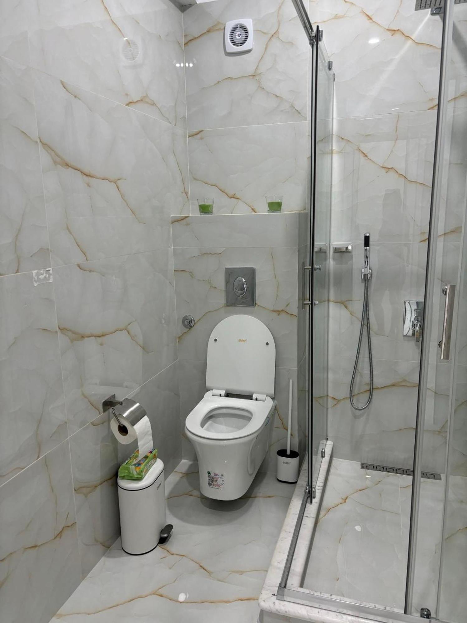 Pami Apartment Néa Péramos Екстериор снимка