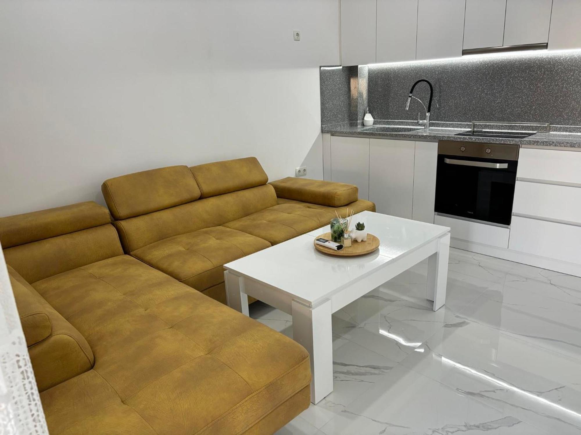 Pami Apartment Néa Péramos Екстериор снимка
